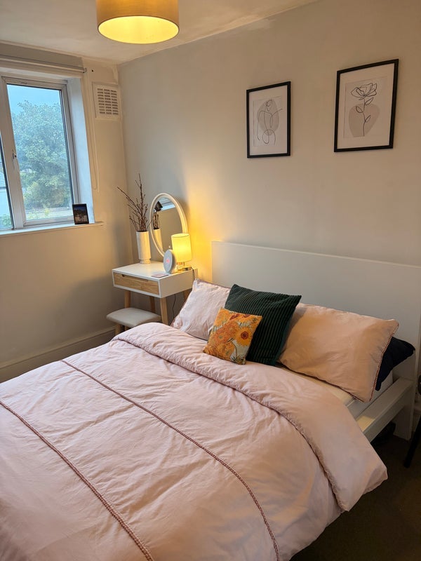 Room Machell Road in Greater London