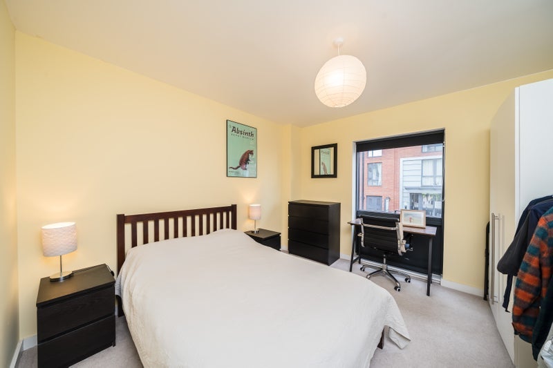 Room Ardwell Road in Greater London