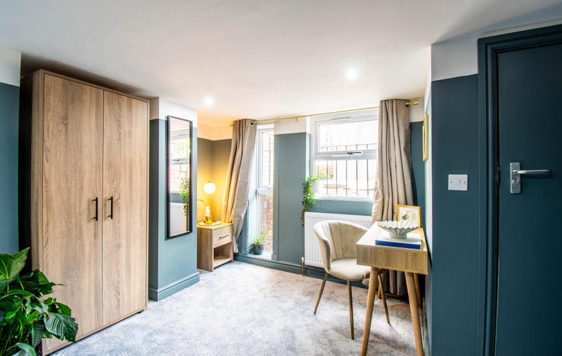 Room Mitford Terrace in Leeds