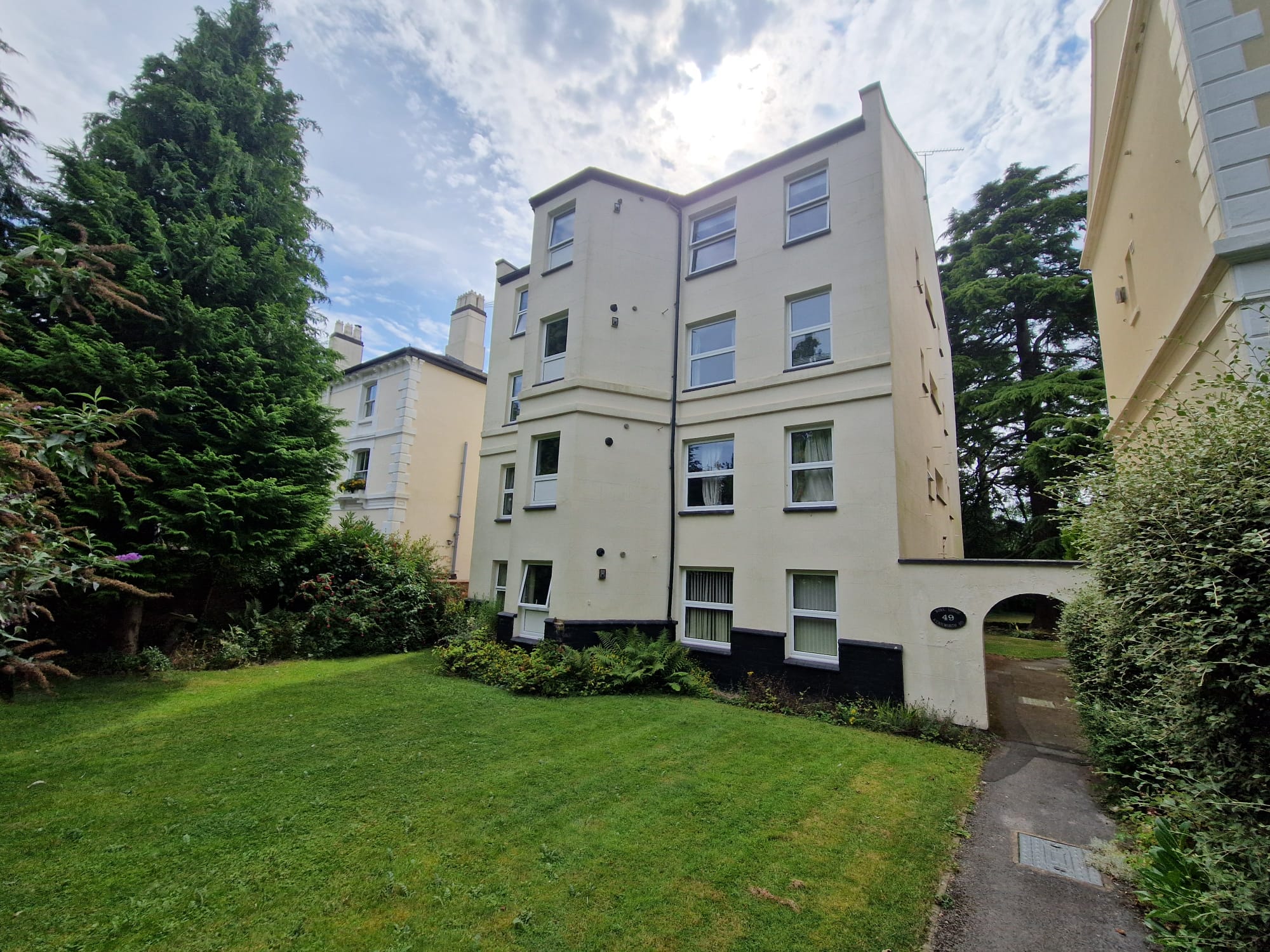 Flat Kenilworth Road in Royal Leamington Spa