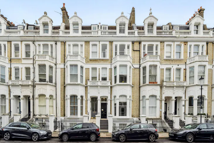 Flat Redcliffe Square in Greater London