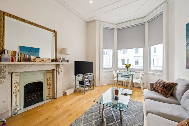 Flat Redcliffe Square in Greater London