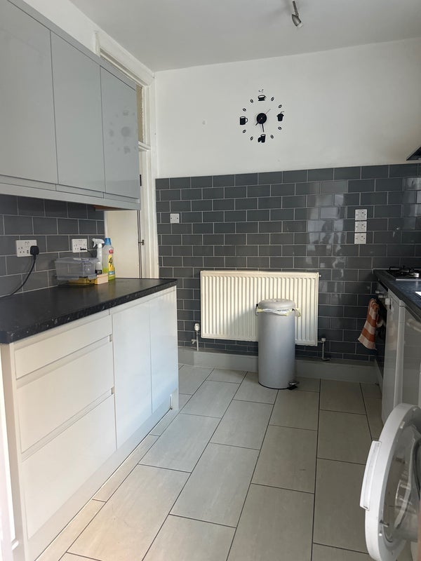 Room Babington Road in Greater London