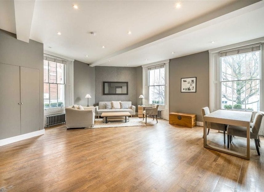Flat Old Brompton Road in Greater London