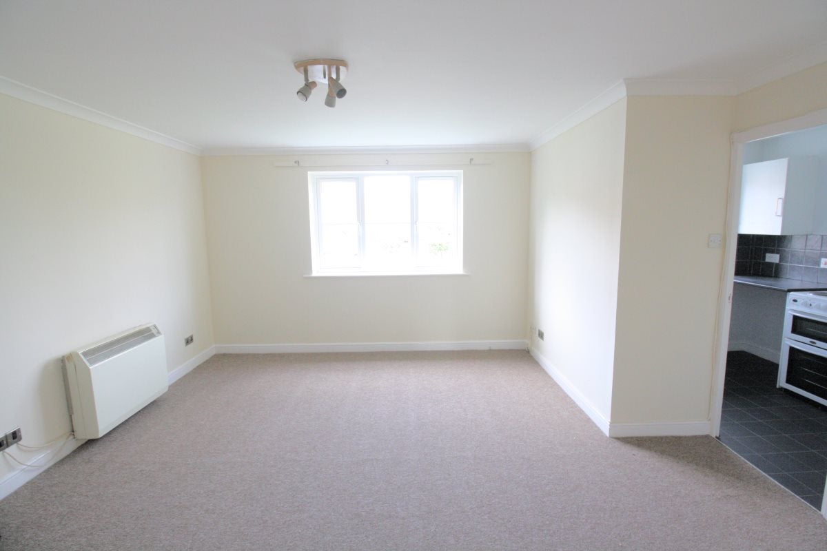 Flat Carshalton Road in Reigate and Banstead