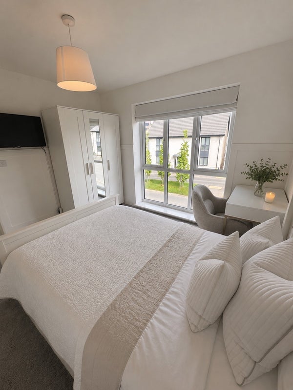 Room Oxleigh Way in Bristol