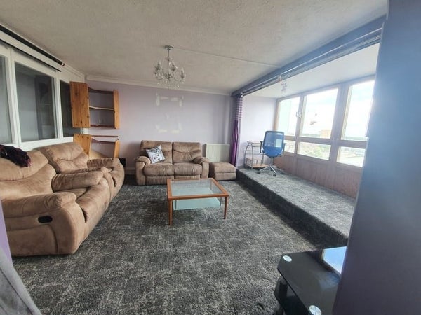 Flat Hazel Grove in London