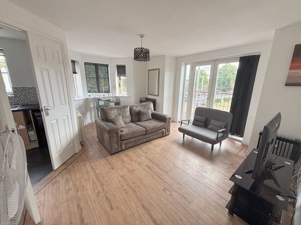 Flat Actonville Avenue in Manchester