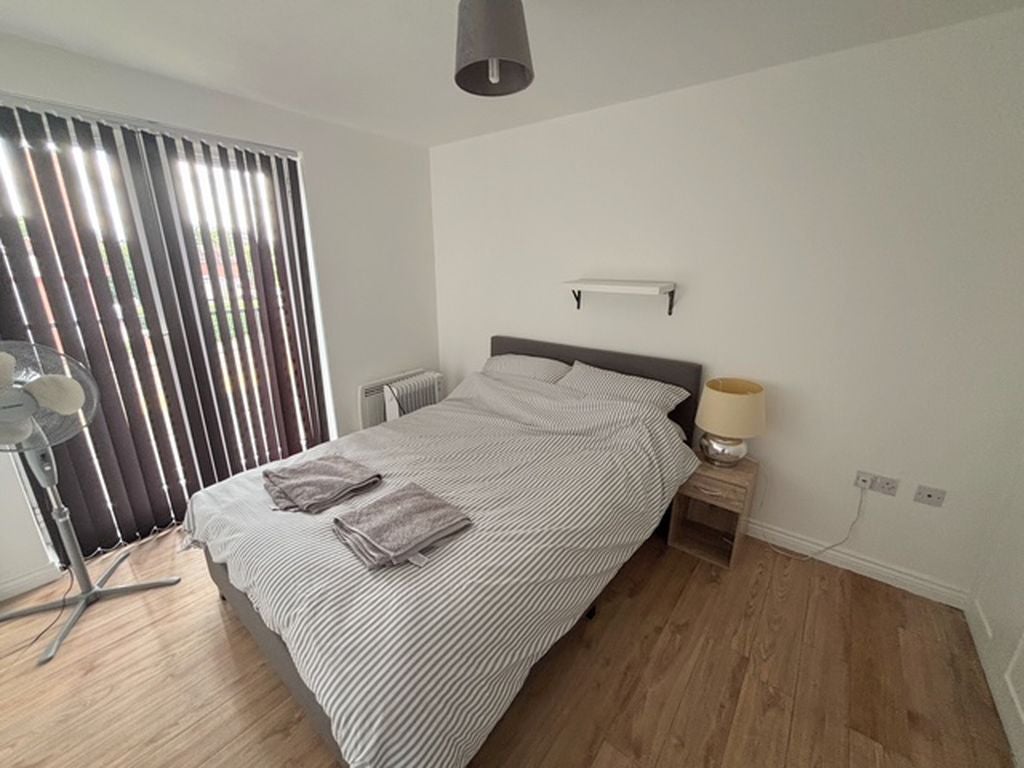 Flat Actonville Avenue in Manchester