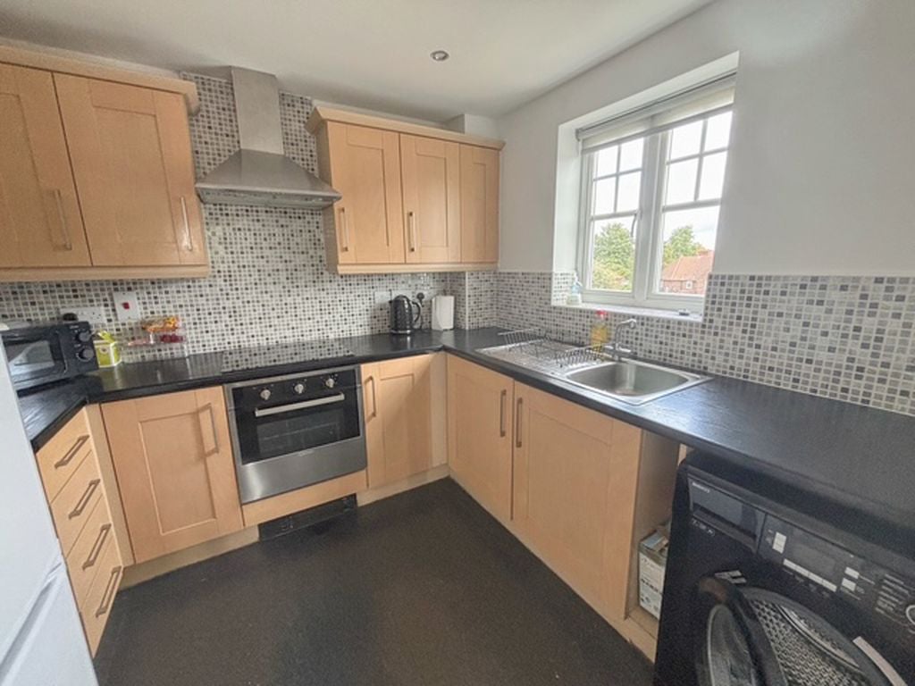 Flat Actonville Avenue in Manchester