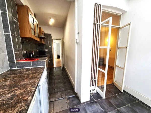 House Chadwin Road in London