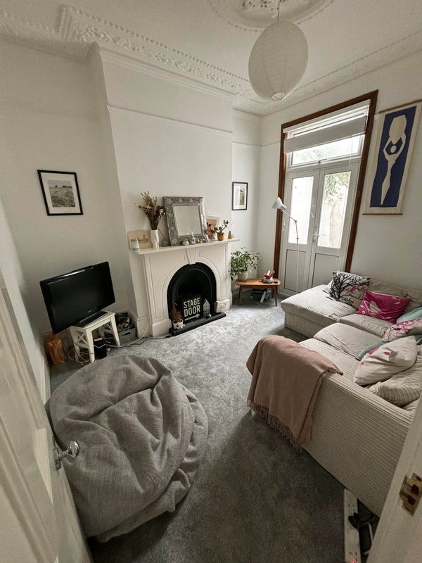 Room Waldegrave Road in Greater London
