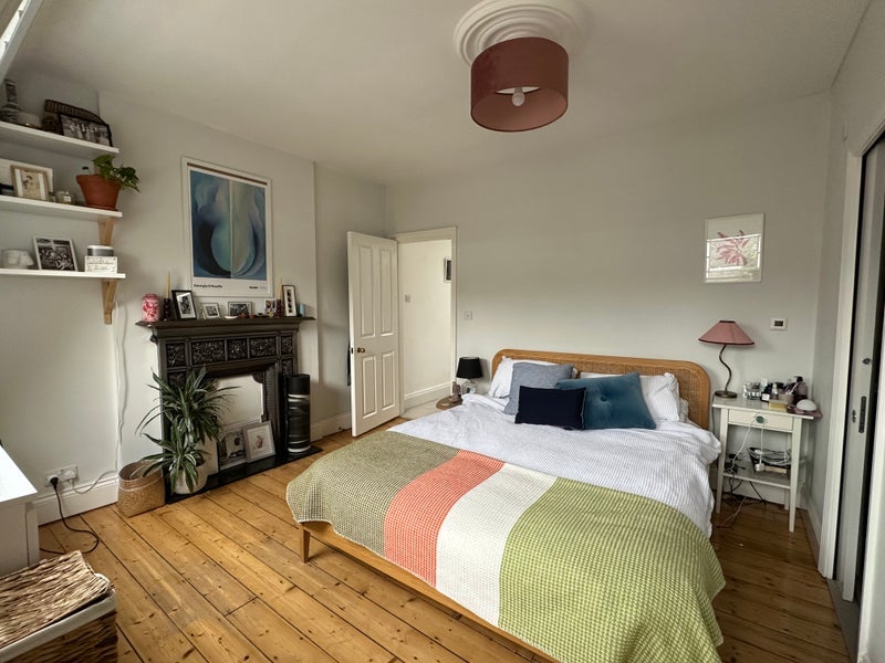 Room Franchise Place in Greater London