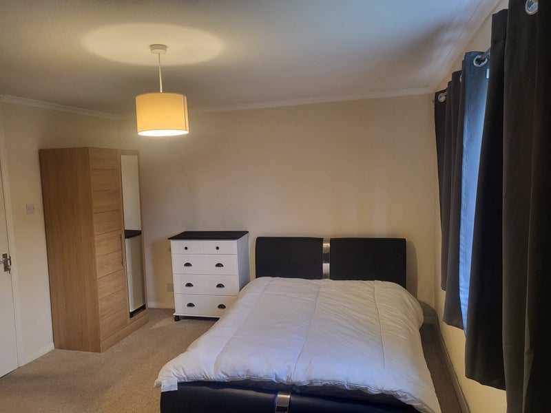 Room Stortford Hall Park in East Hertfordshire