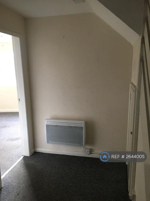 Flat Seaforth Road in Liverpool