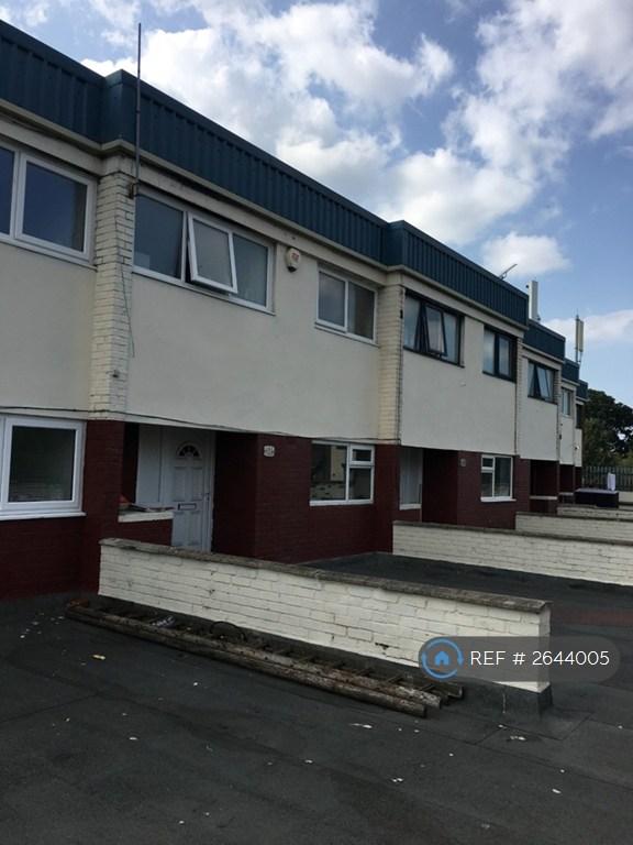 Flat Seaforth Road in Liverpool