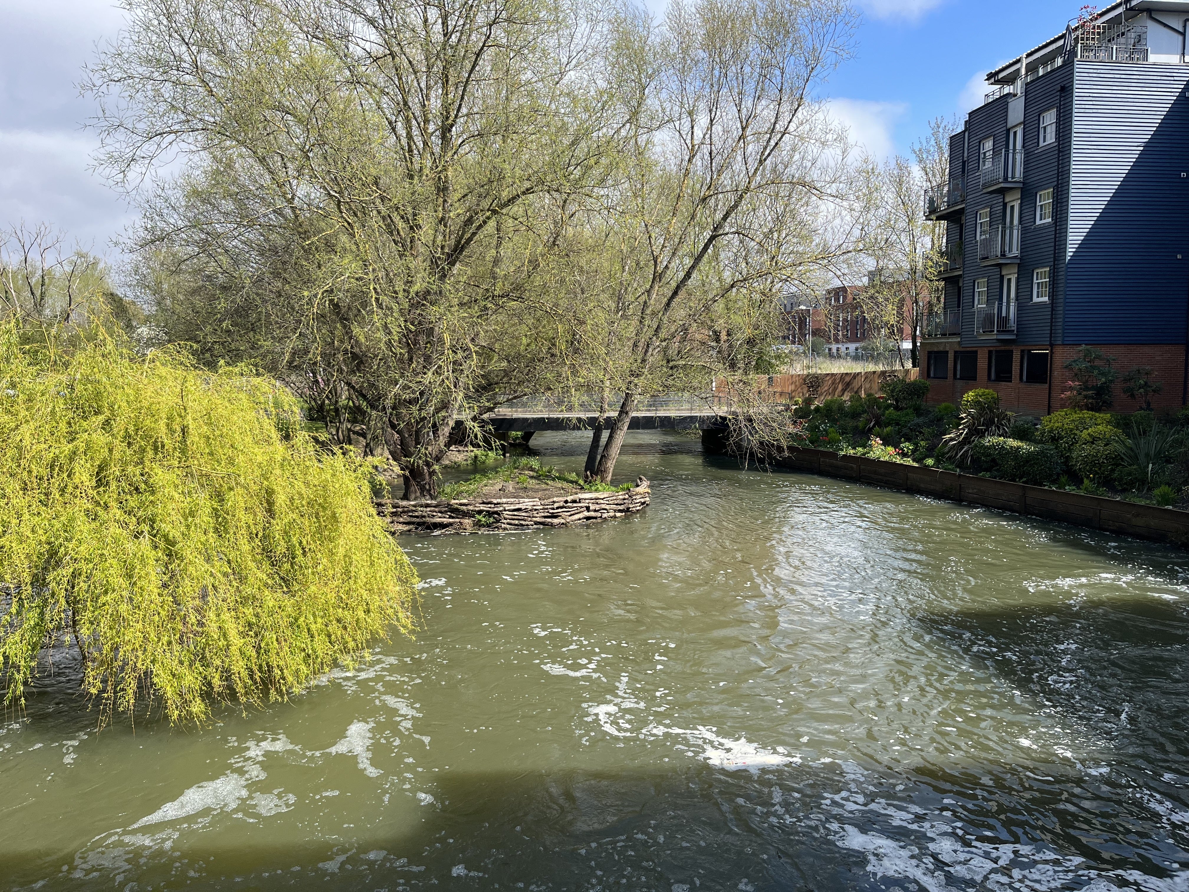 Flat Weir Court in Canterbury