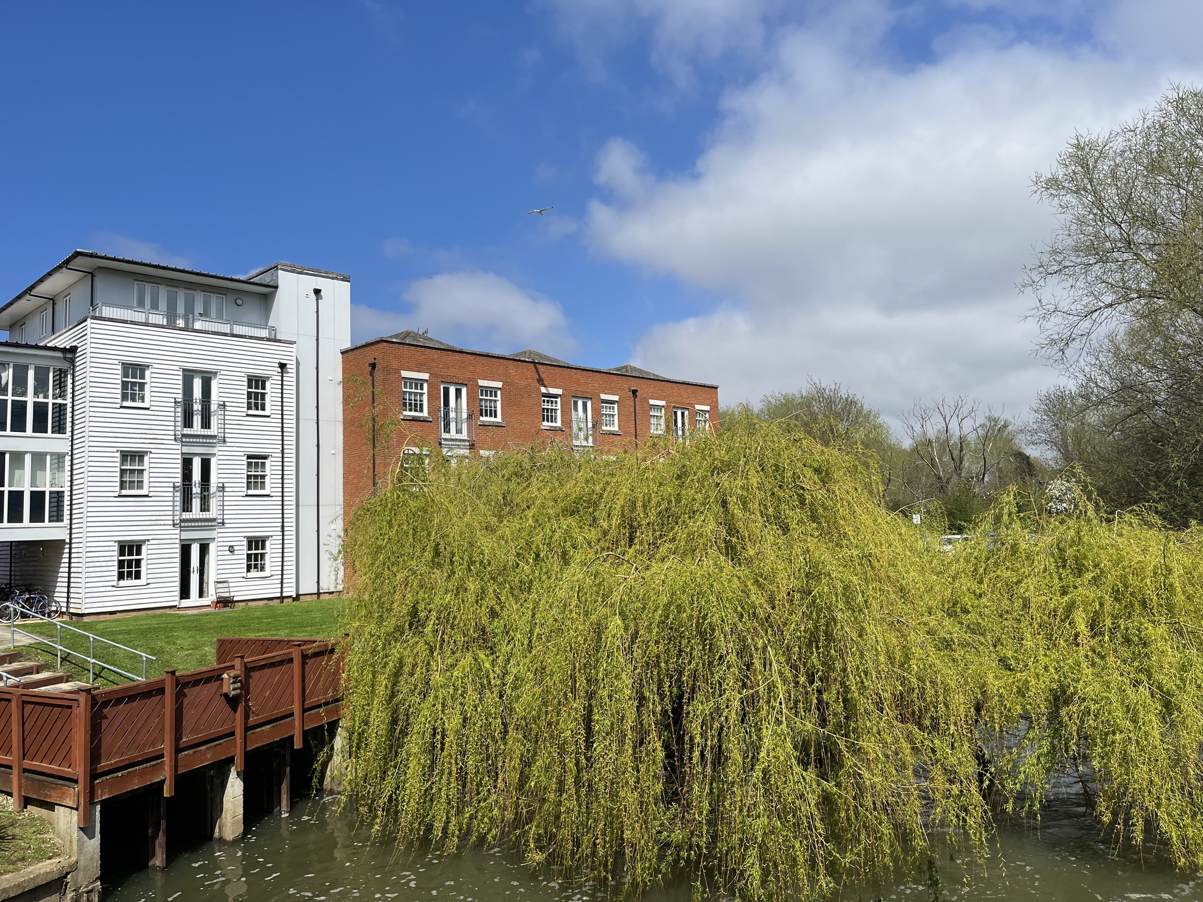 Flat Weir Court in Canterbury