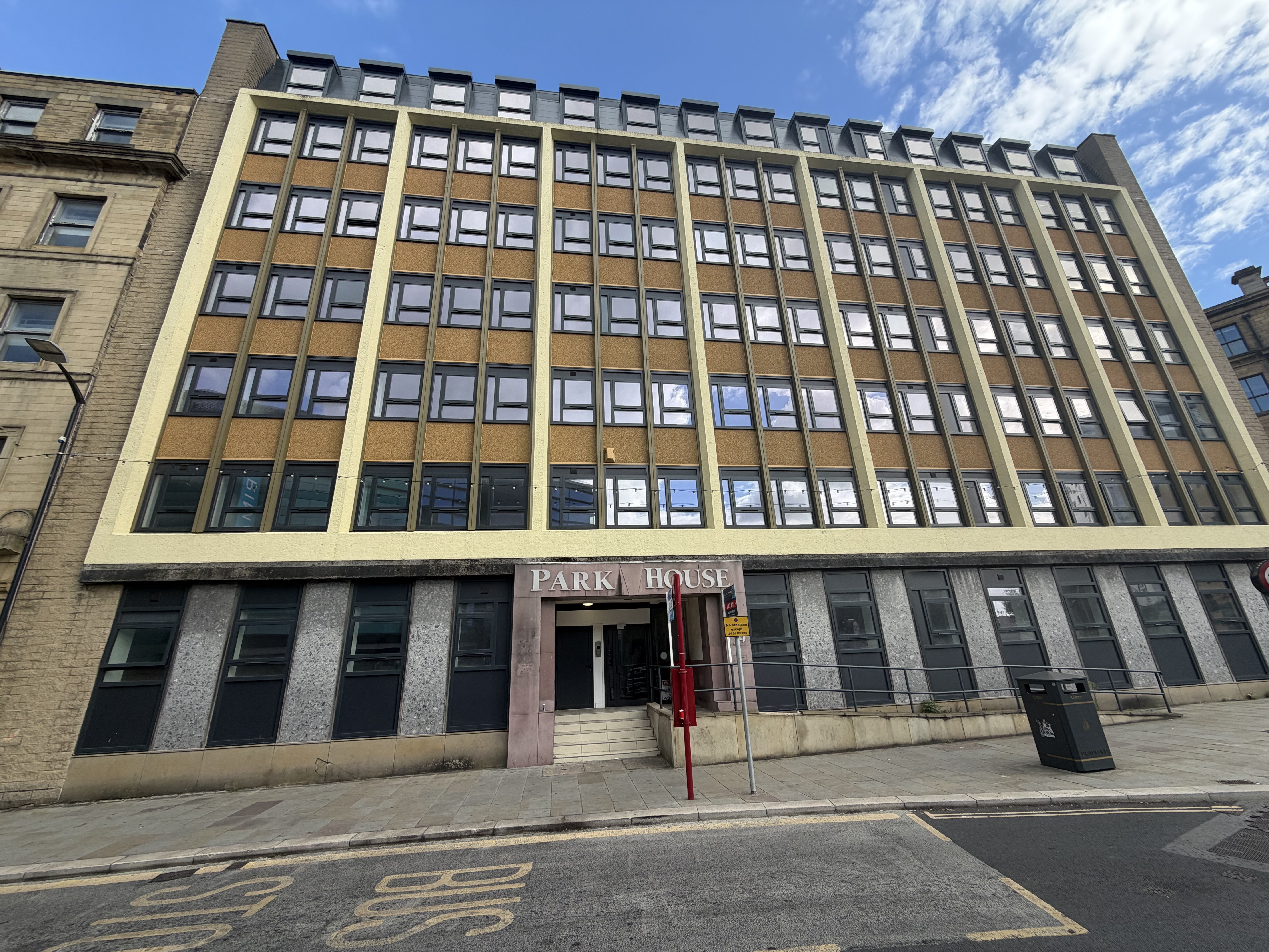 Flat Vicar Lane in Bradford