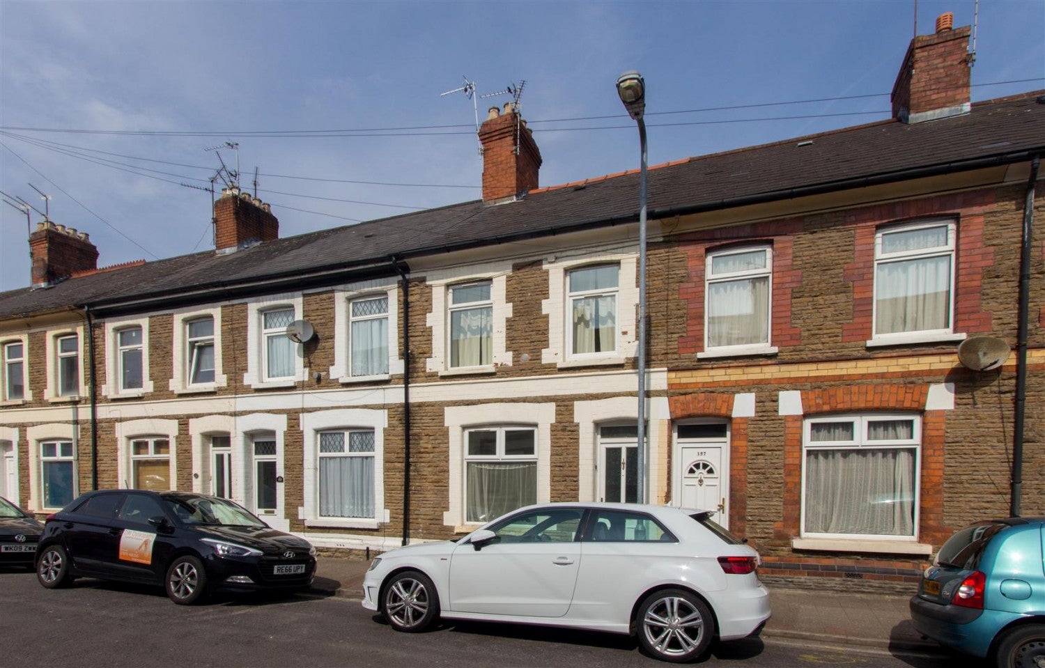 House Treharris Street in Cardiff