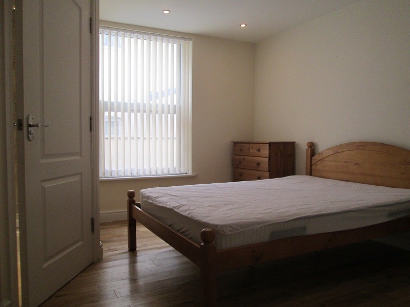 Flat Sketty Road in Swansea