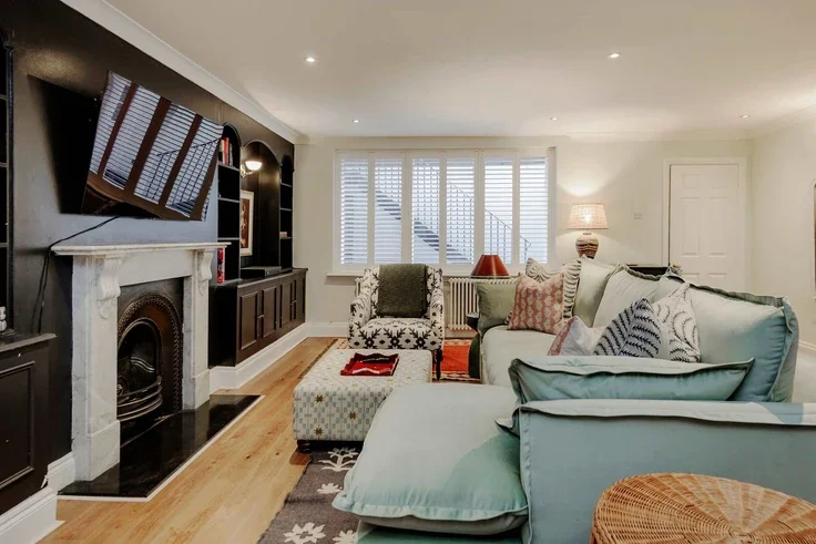 Flat Gerrard Road in Greater London