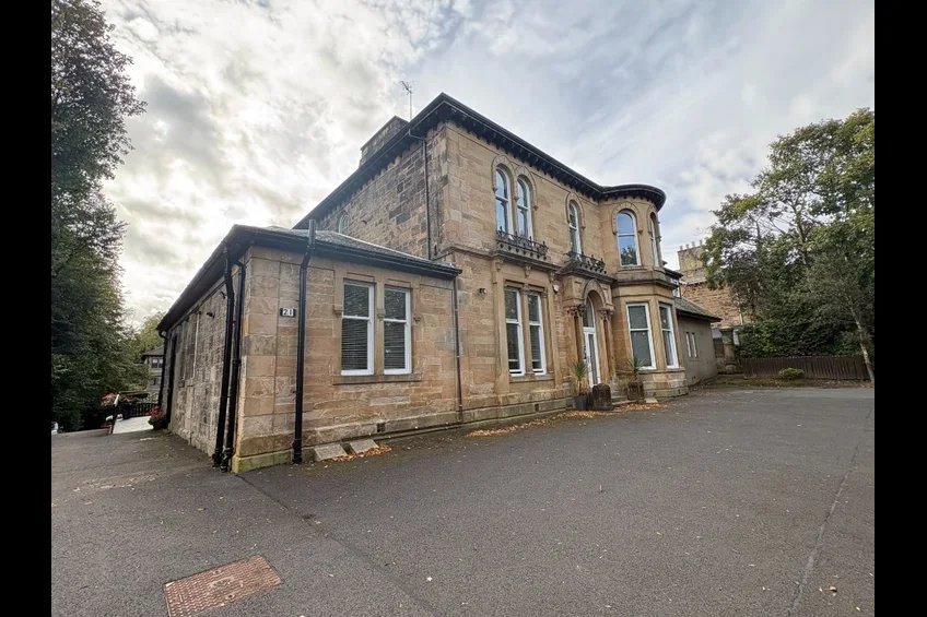 House High Calside in Paisley