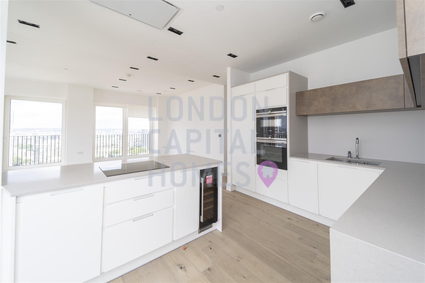 Flat Exchange Gardens in Greater London