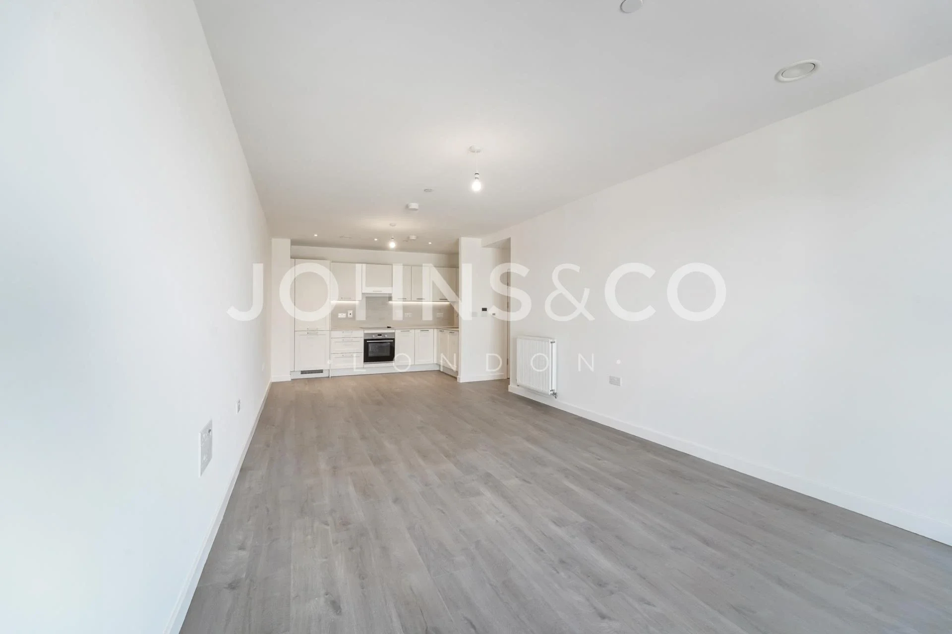 Flat Burlington Road in Greater London