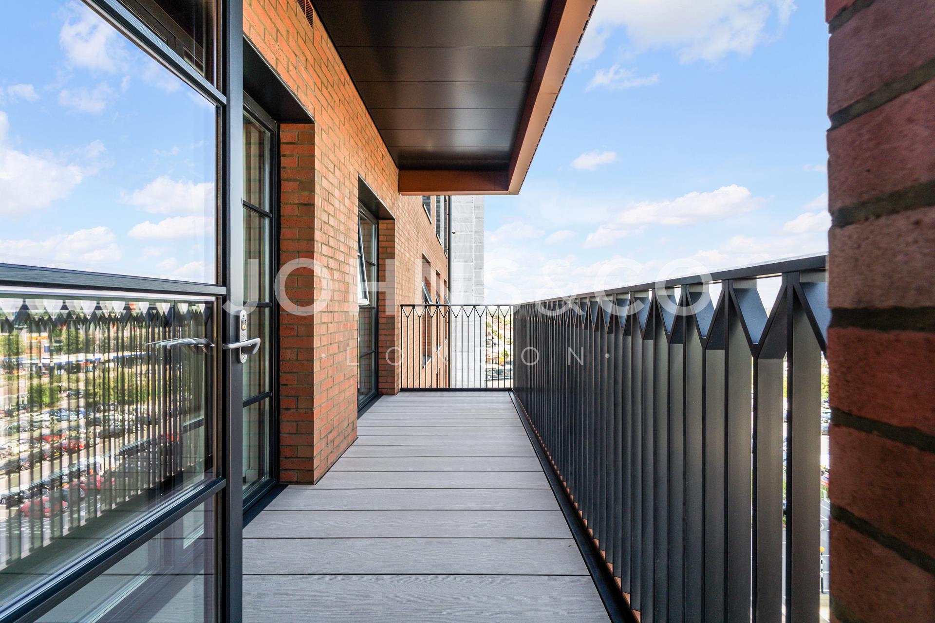 Flat Burlington Road in Greater London