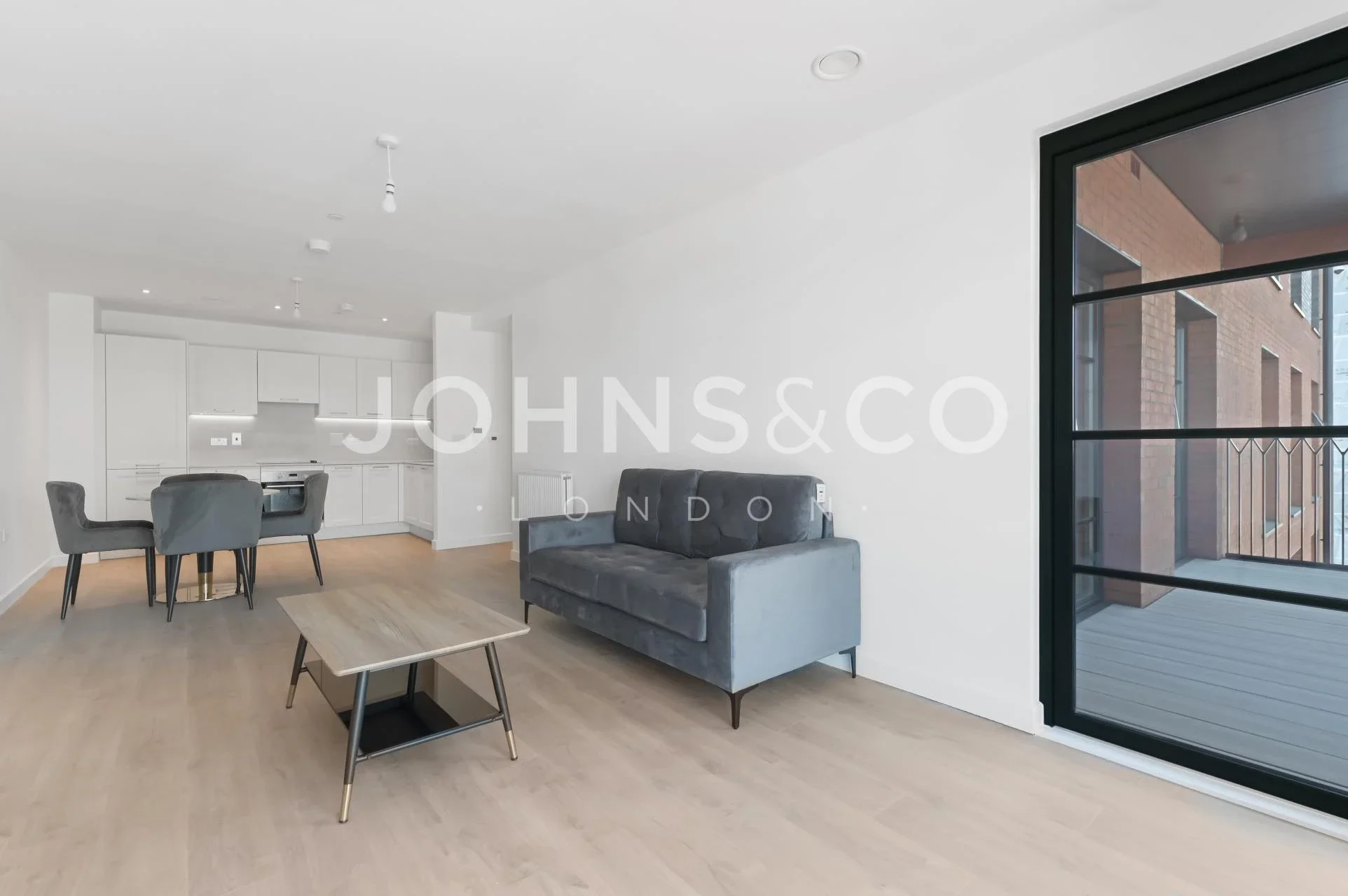 Flat Burlington Road in Greater London
