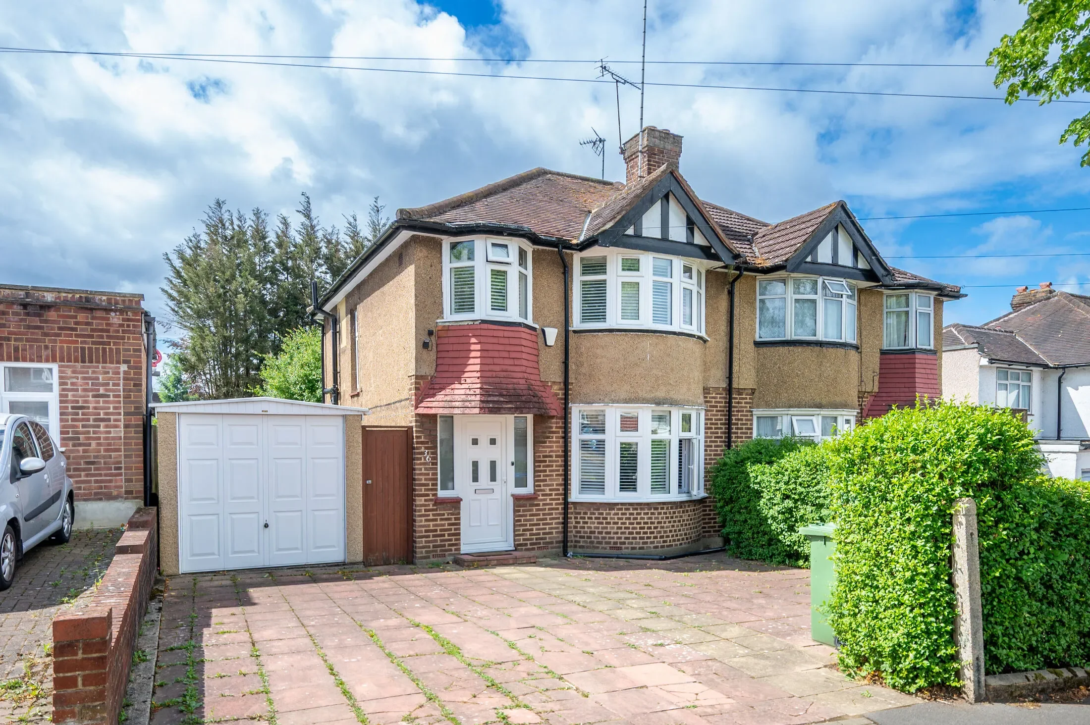 House Wentworth Hill in Greater London