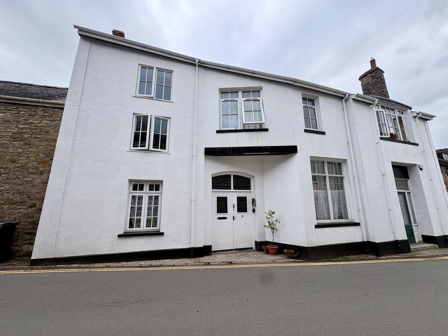 Flat Fore Street in Mid Devon