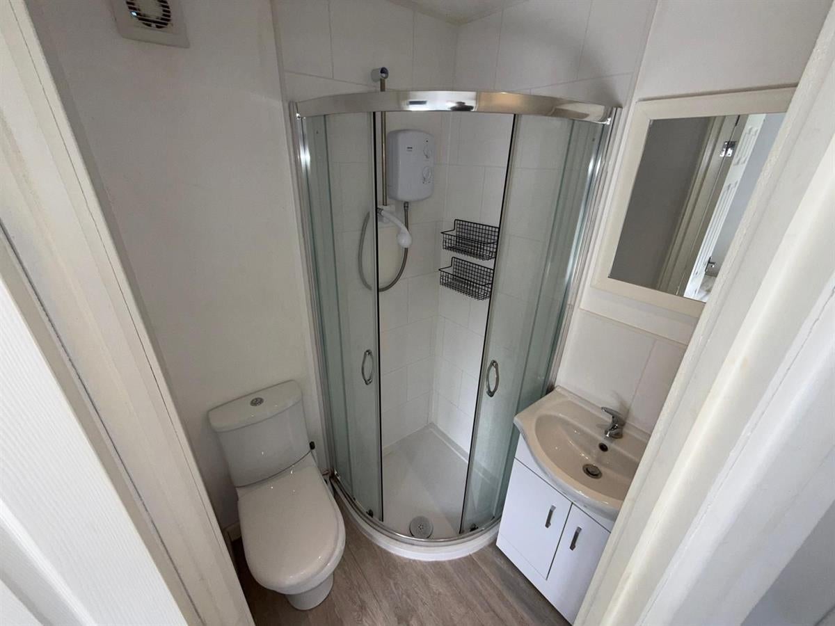 Room Endsleigh Street in Hull