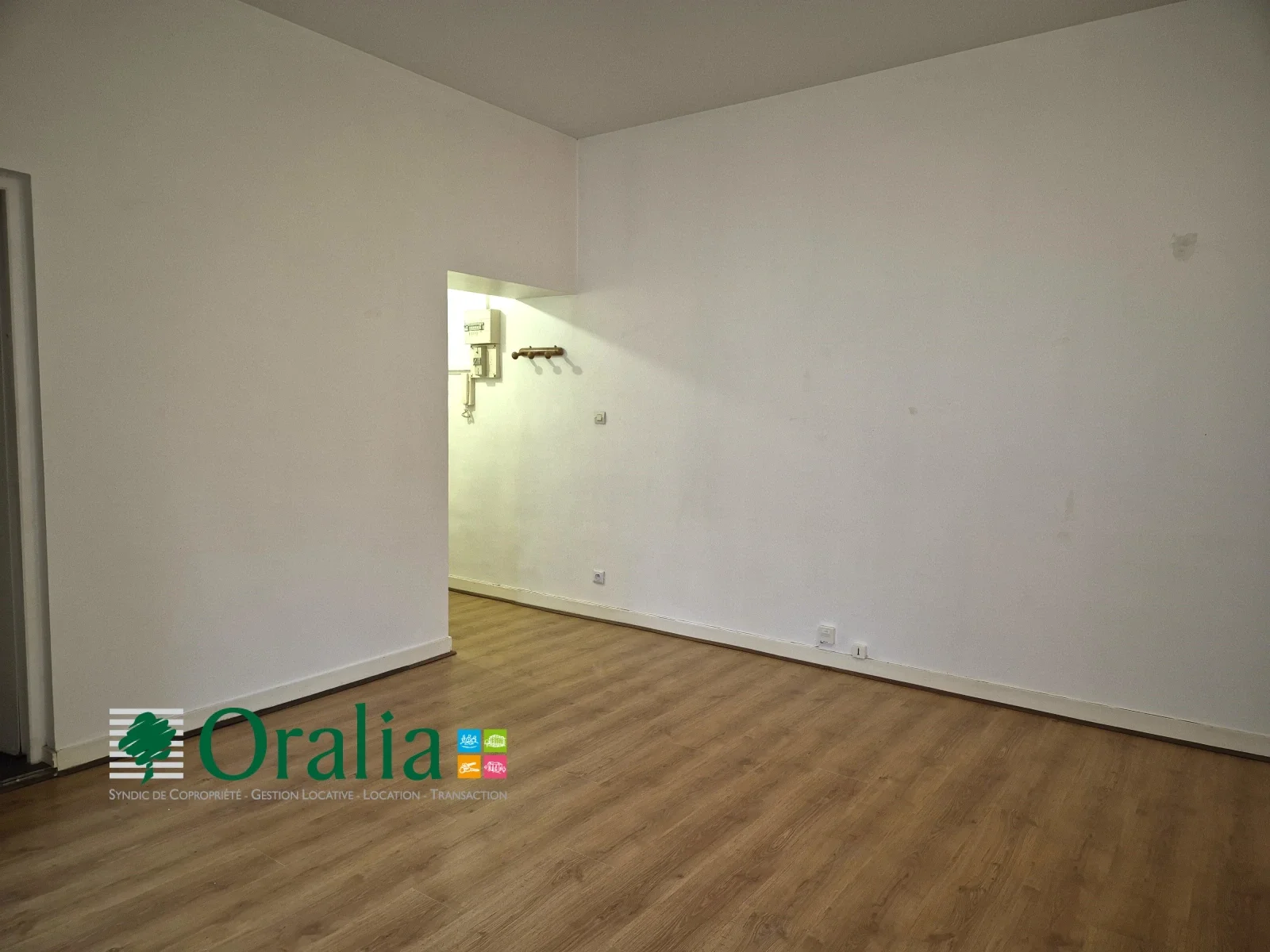 Flat Avenue Junot in Dijon