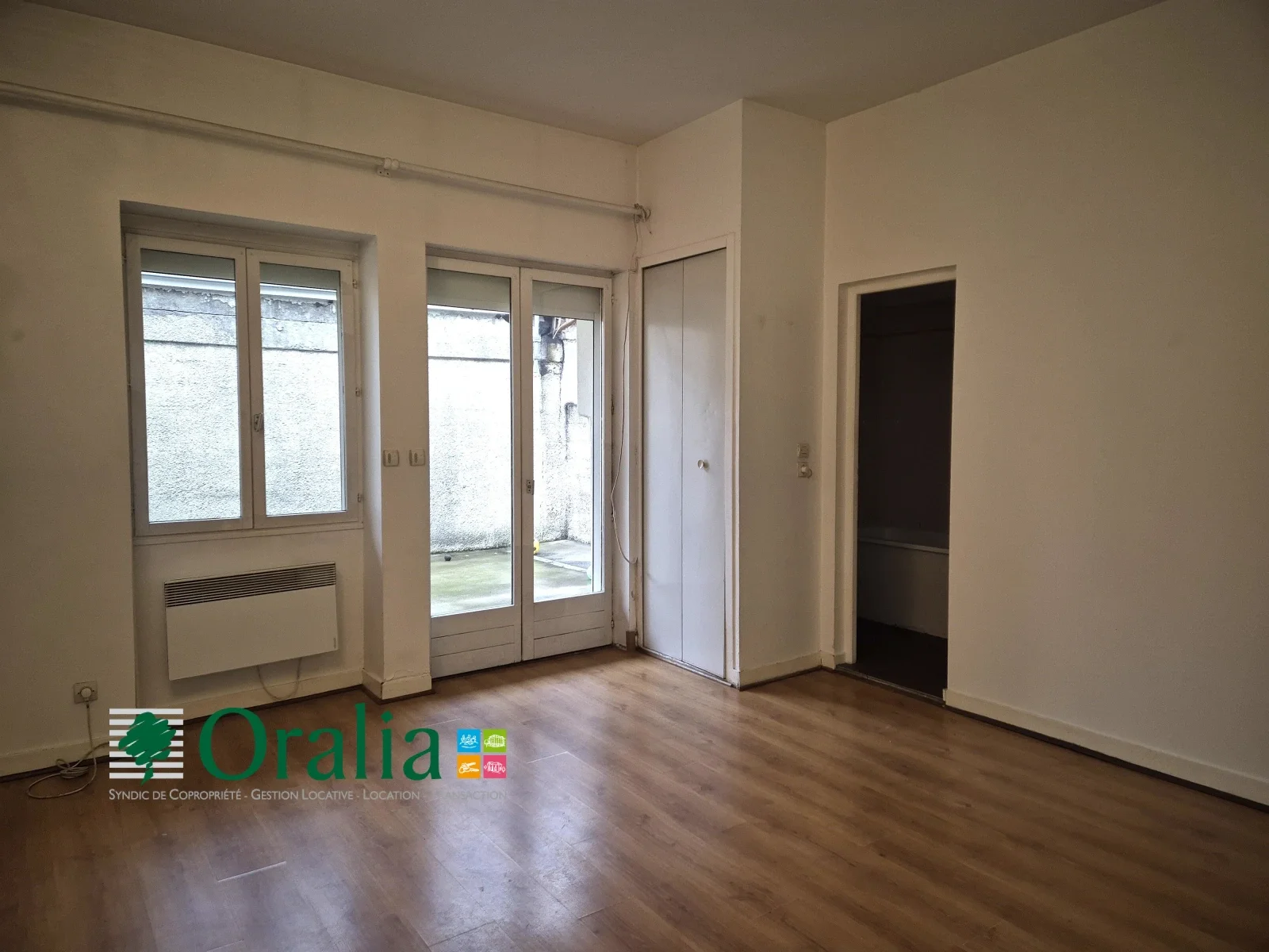 Flat Avenue Junot in Dijon