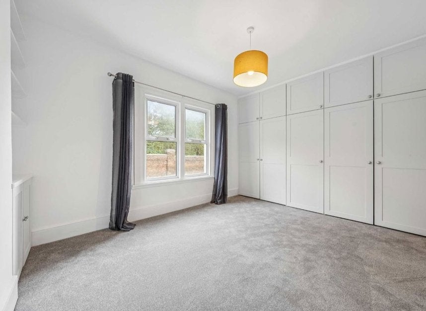 House Robson Road in Greater London