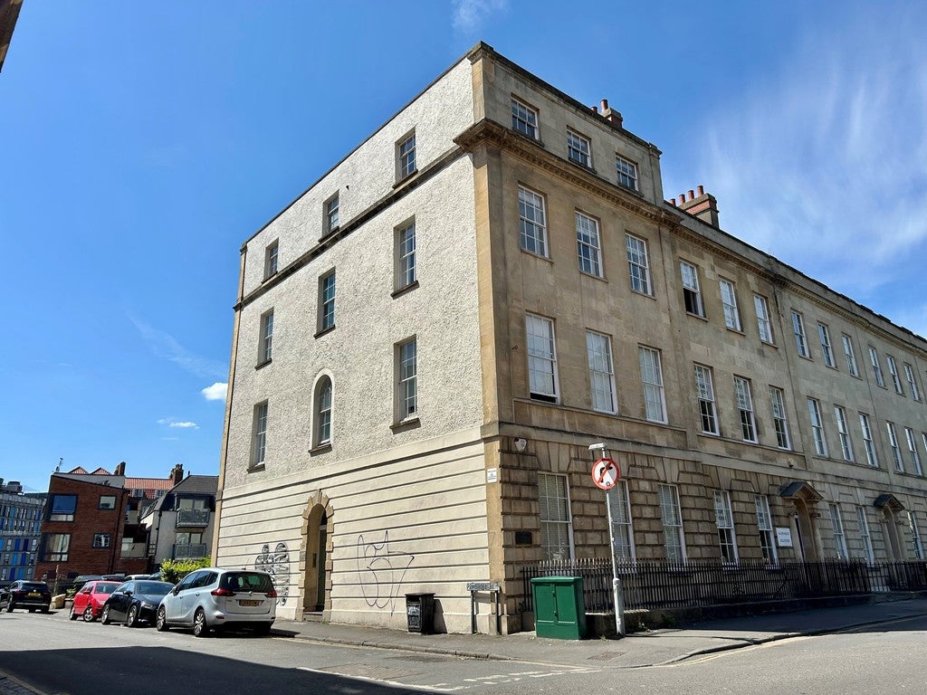 Flat Portland Square in Bristol