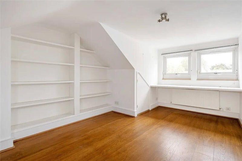 Room Liberia Road in Greater London