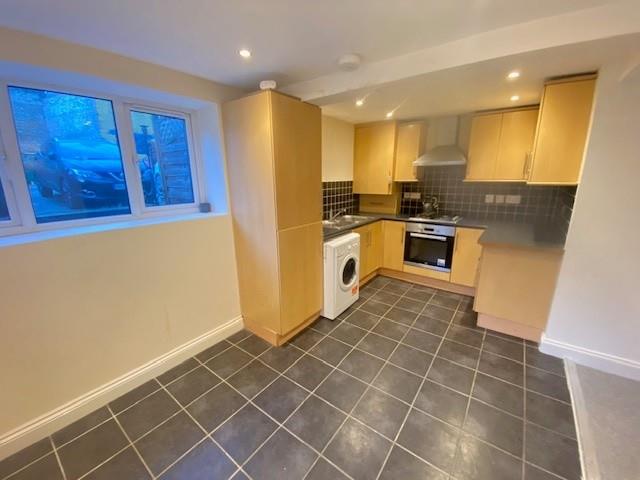 Flat Connaught Avenue in Plymouth