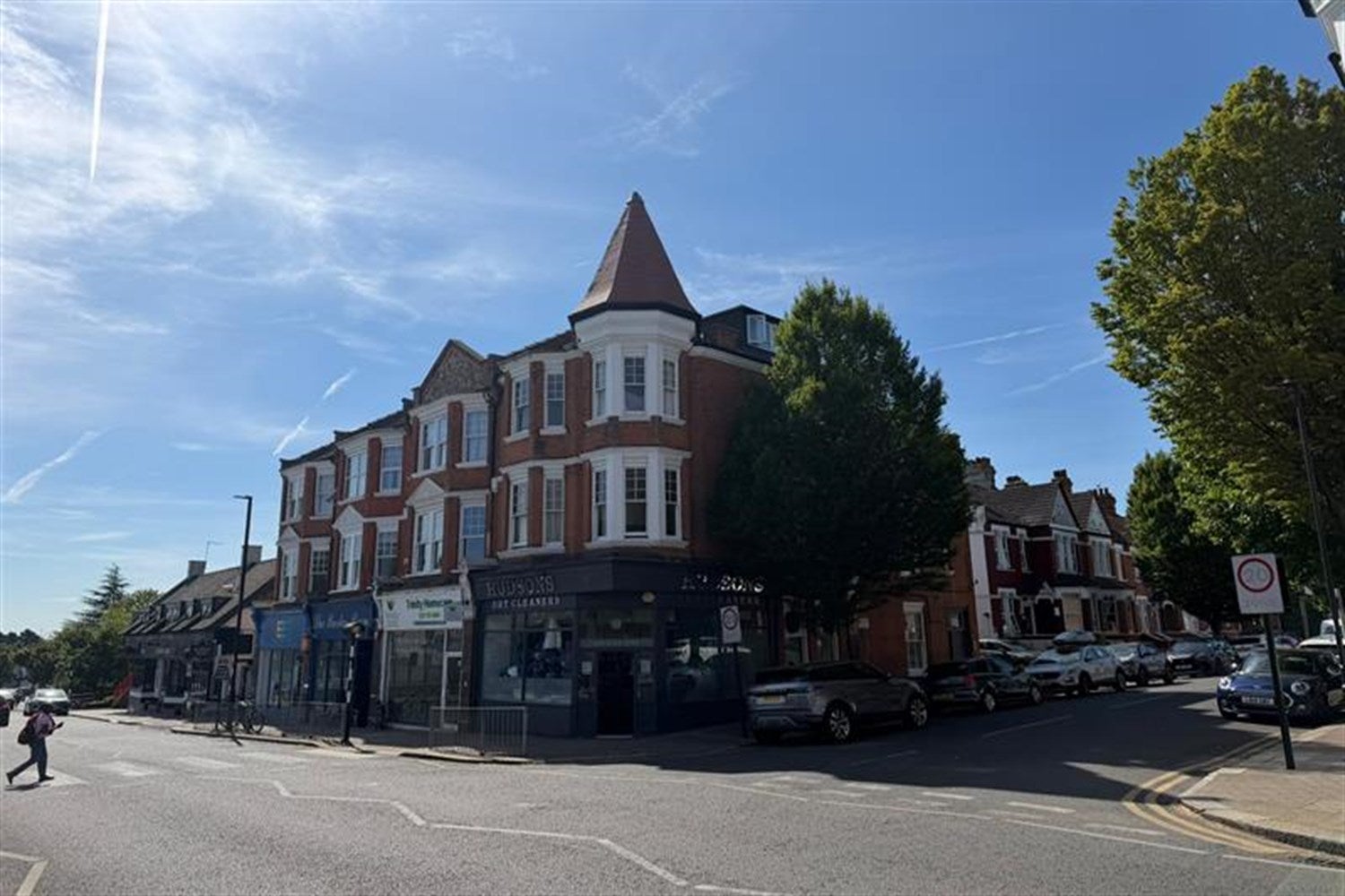 Flat Station Road in Greater London