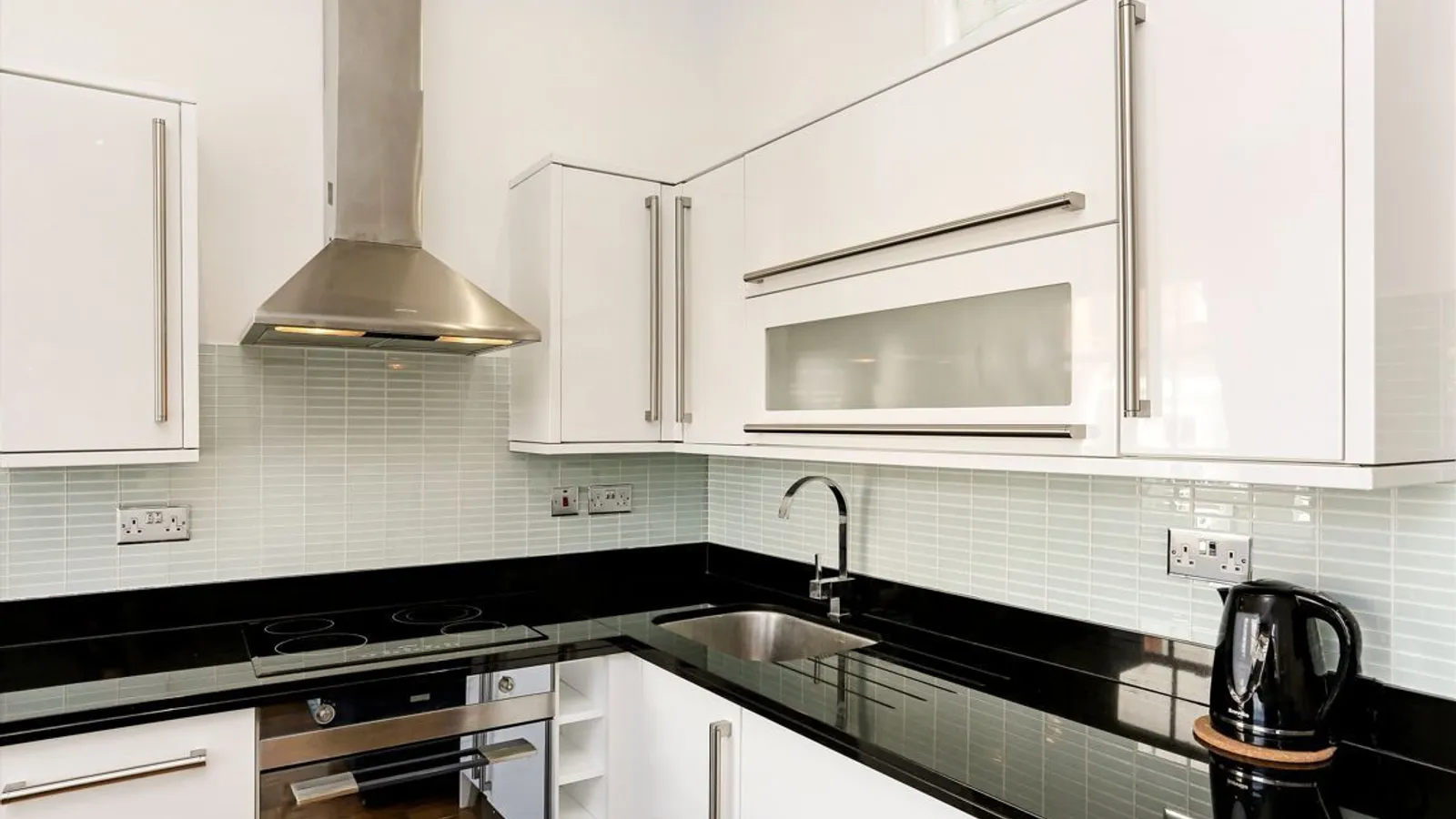 Flat St. James's Place in City of Westminster