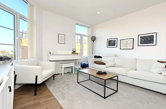 Flat Sydenham Road in Greater London