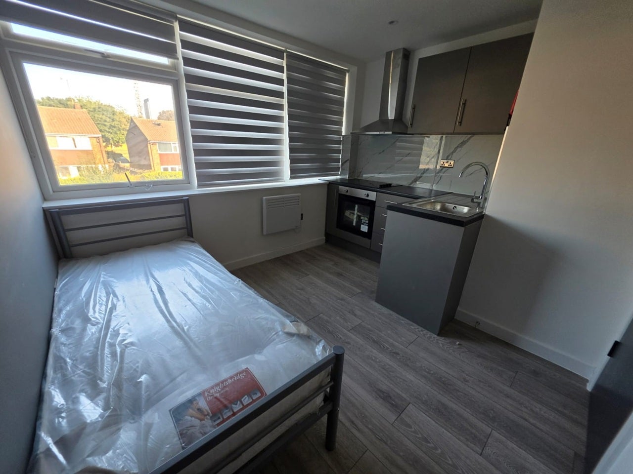 Flat Albemarle Avenue in Hertsmere