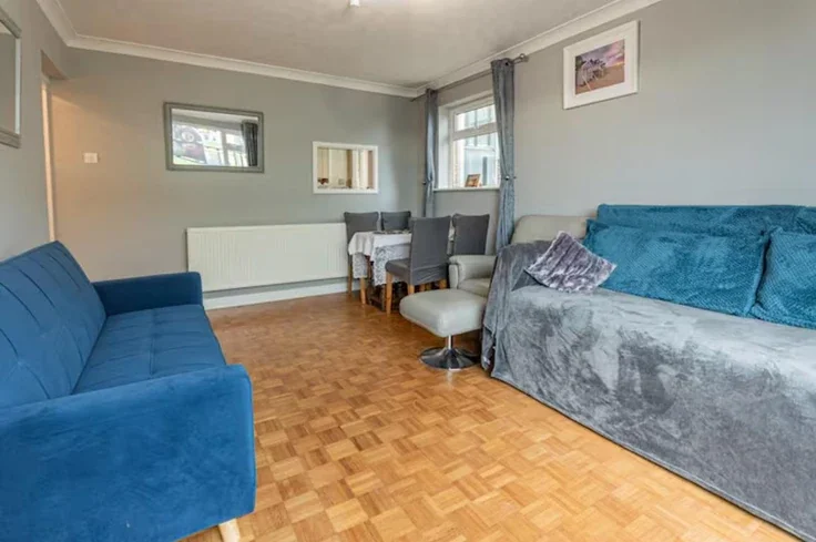 Flat Rampart Terrace in Southend-on-Sea