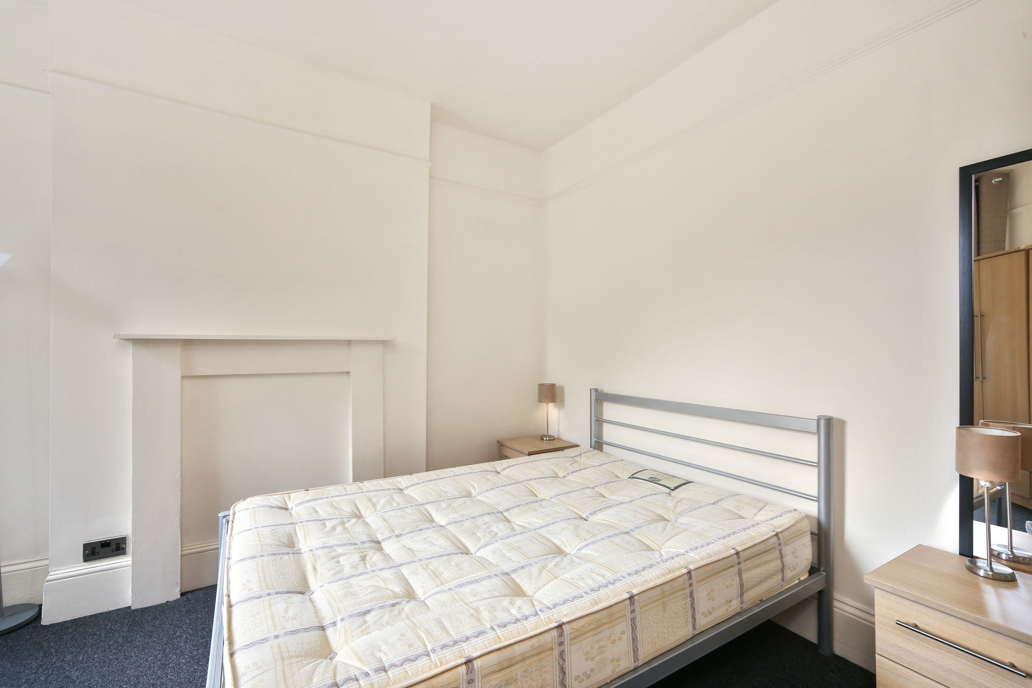 Flat Filmer Mews in Greater London