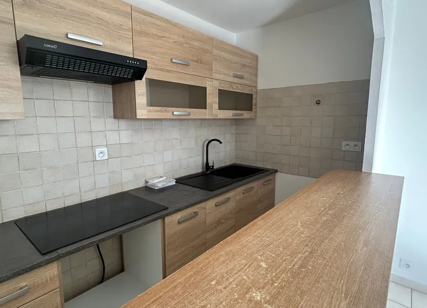 Flat Rue du Barry in Cabrières