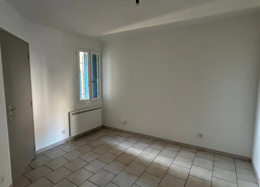 Flat Rue du Barry in Cabrières