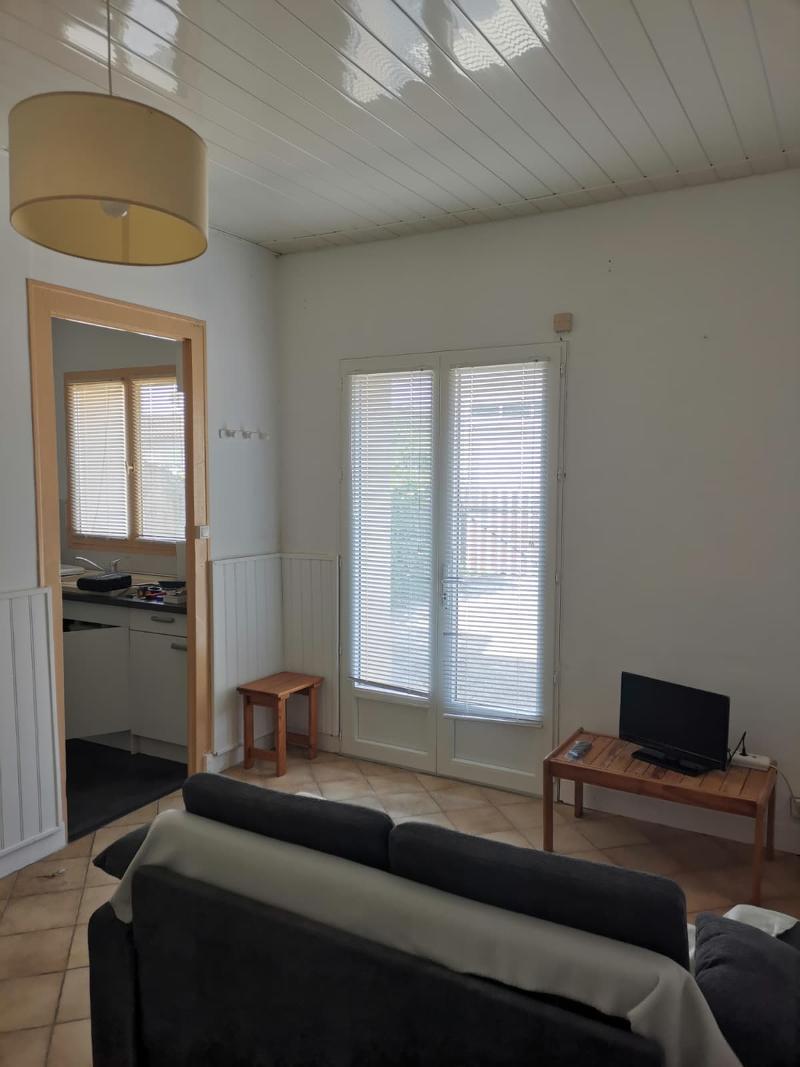 House Rue des Treilles in Libourne