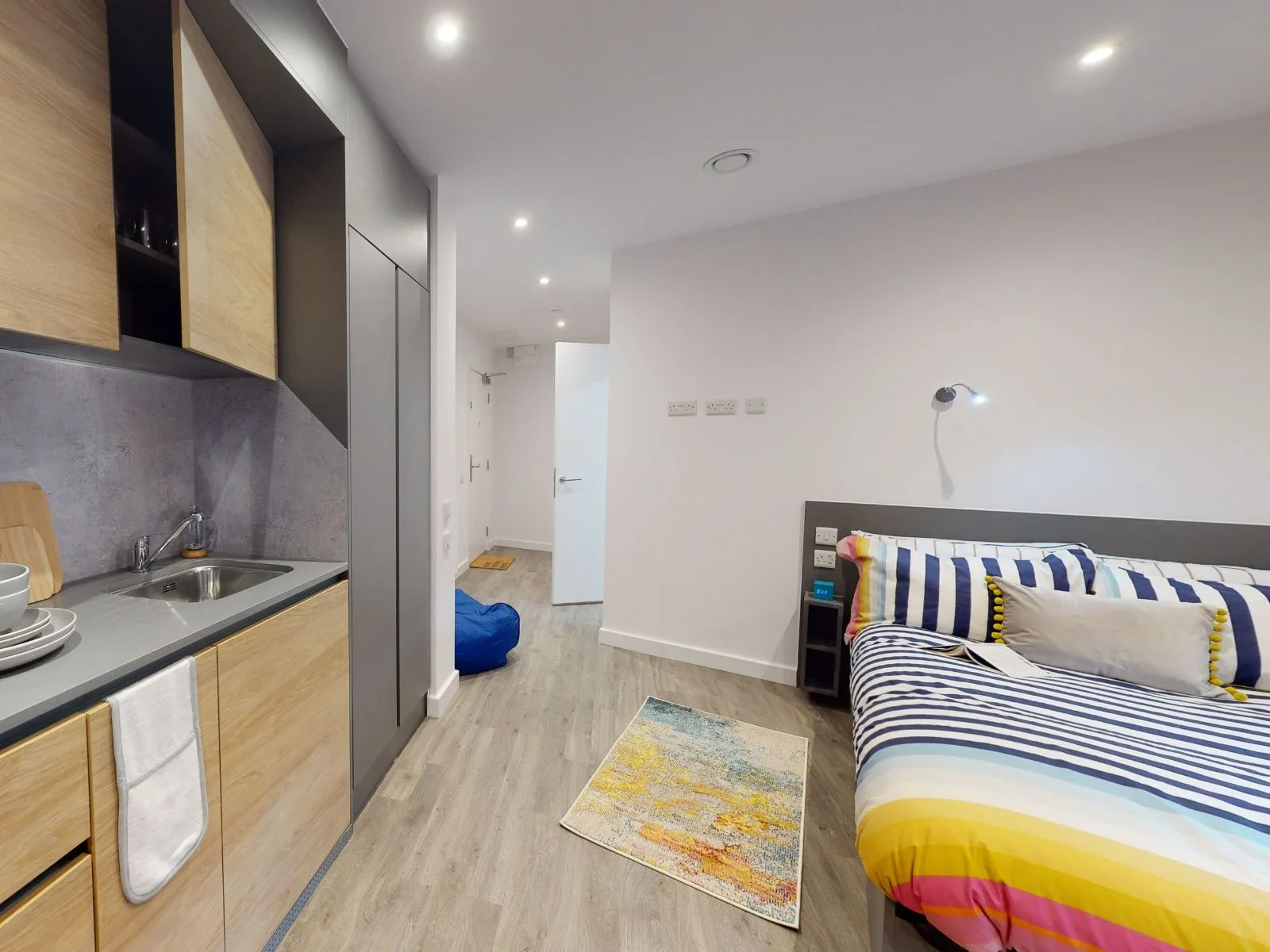 Room Rolls Road in Greater London